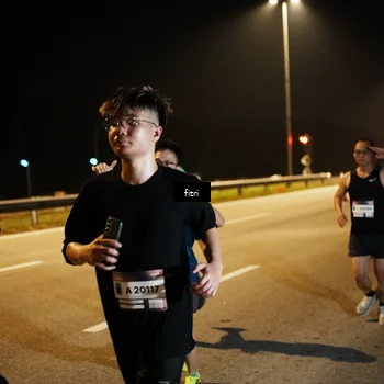 Runner Photo 7493665