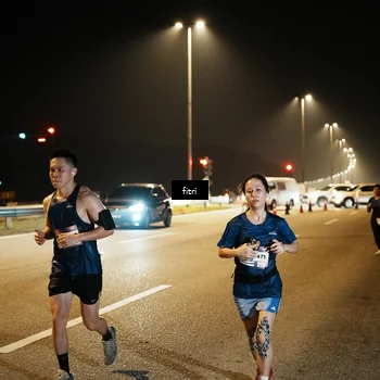 Runner Photo 7493690