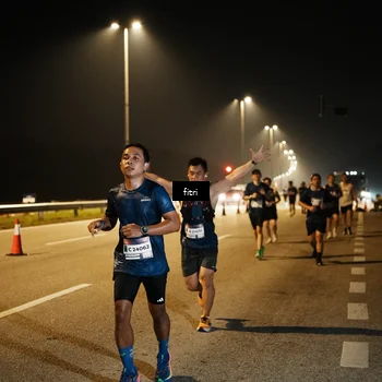 Runner Photo 7493716
