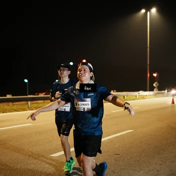 Runner Photo 7493739
