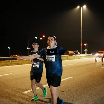 Runner Photo 7493740