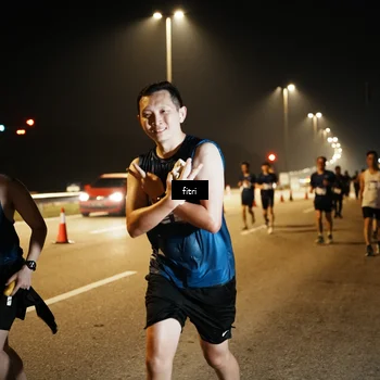 Runner Photo 7493741