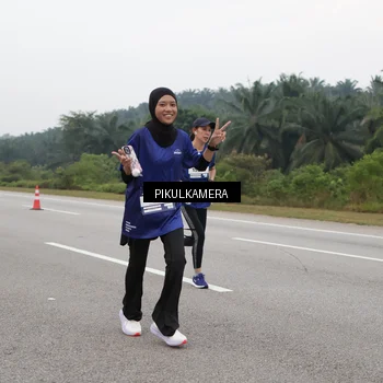 Runner Photo 7493754