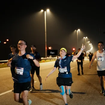 Runner Photo 7493758