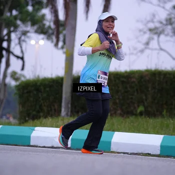 Runner Photo 7493768
