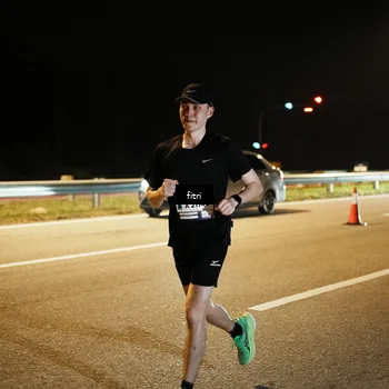 Runner Photo 7493771
