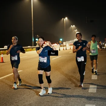 Runner Photo 7493787