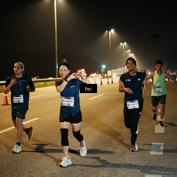 Runner Photo 7493788
