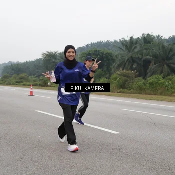 Runner Photo 7493800