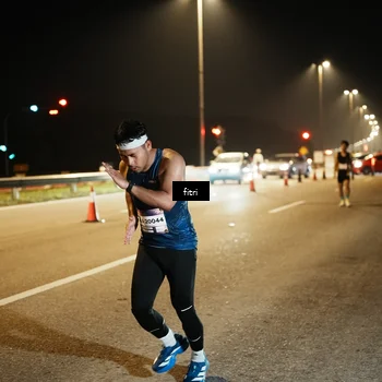 Runner Photo 7493818