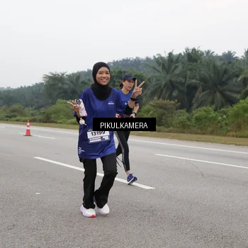 Runner Photo 7493823