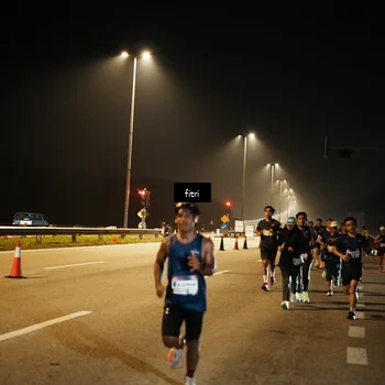 Runner Photo 7493839