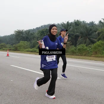 Runner Photo 7493850