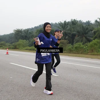 Runner Photo 7493859