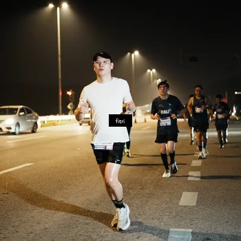Runner Photo 7493866