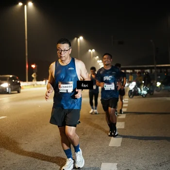 Runner Photo 7493869