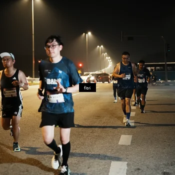 Runner Photo 7493871