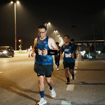 Runner Photo 7493872