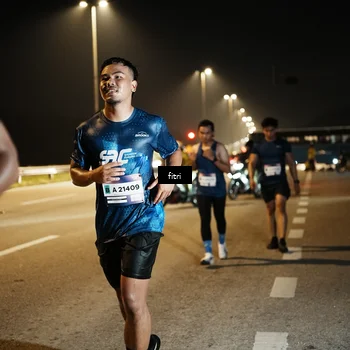 Runner Photo 7493874