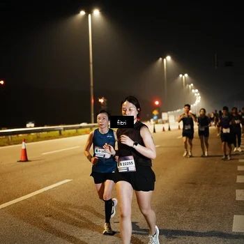 Runner Photo 7493893