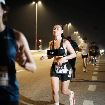 Runner Photo 7493905