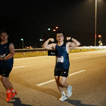 Runner Photo 7493912