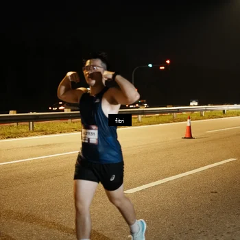 Runner Photo 7493915