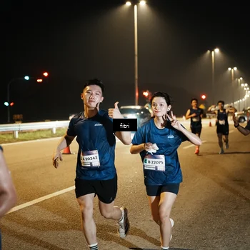 Runner Photo 7493928