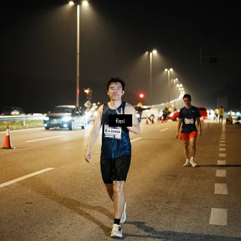 Runner Photo 7493953