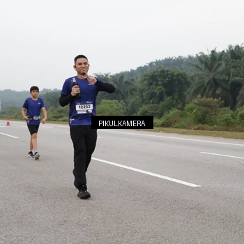 Runner Photo 7493961