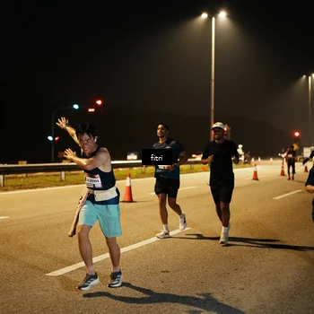 Runner Photo 7493977