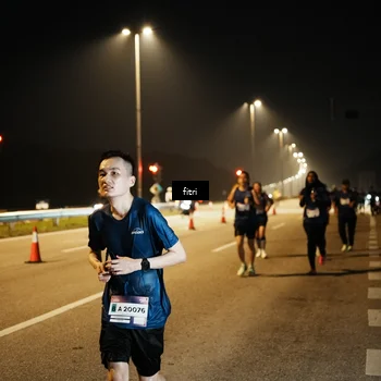 Runner Photo 7493997