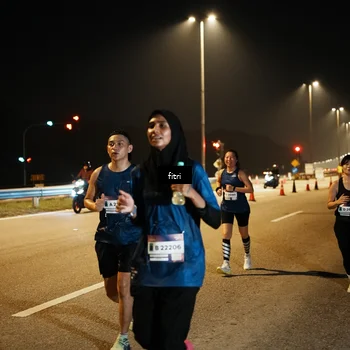 Runner Photo 7494003