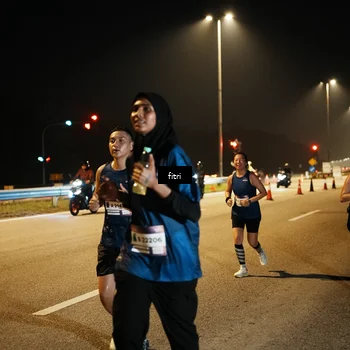 Runner Photo 7494004