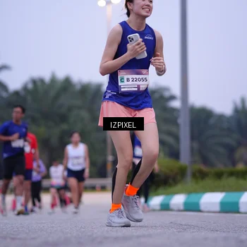 Runner Photo 7494005