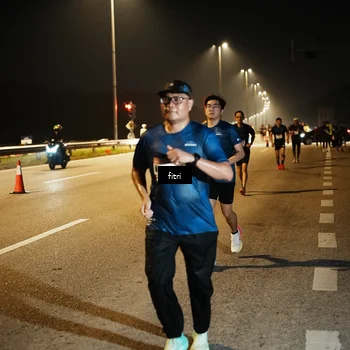 Runner Photo 7494007