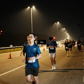 Runner Photo 7494011