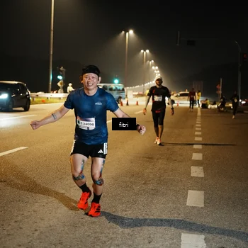 Runner Photo 7494013