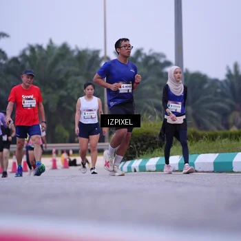 Runner Photo 7494022