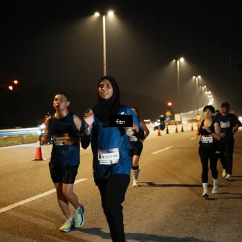 Runner Photo 7494024