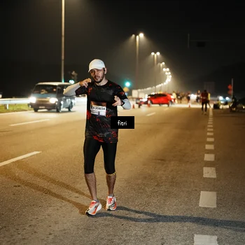 Runner Photo 7494030
