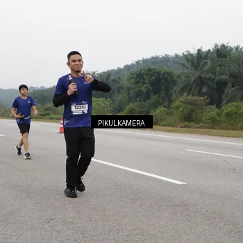 Runner Photo 7494046