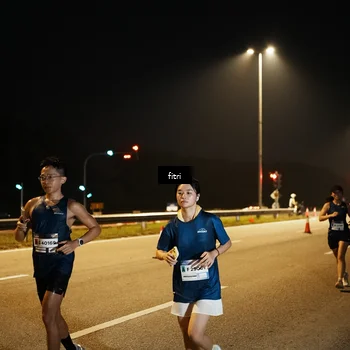 Runner Photo 7494047