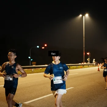 Runner Photo 7494048
