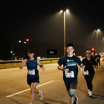 Runner Photo 7494056
