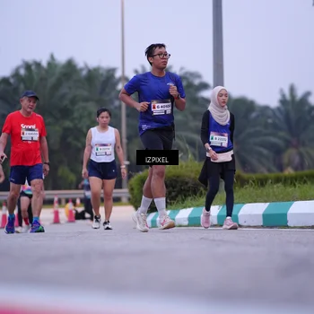 Runner Photo 7494059