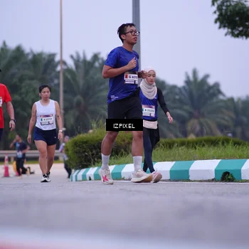 Runner Photo 7494060