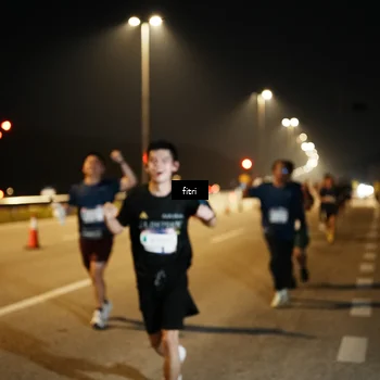 Runner Photo 7494070