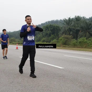 Runner Photo 7494075