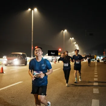 Runner Photo 7494077